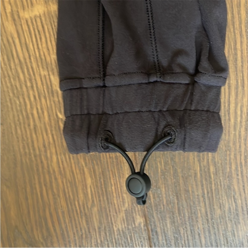 Lululemon bundle - Picture 4 of 9